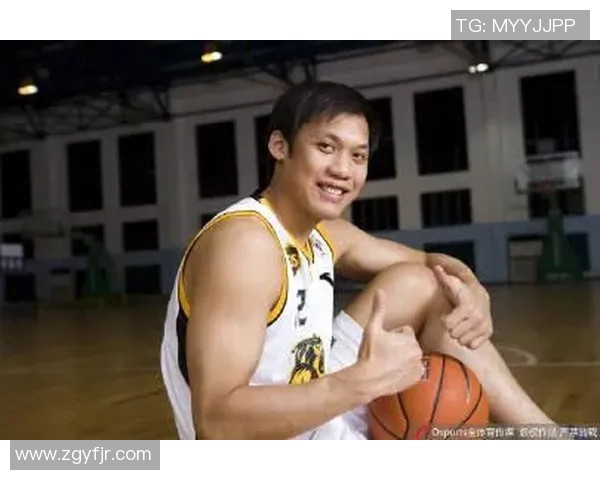 张伟专访：从青涩少年到篮球巨星的奋斗与成长之路